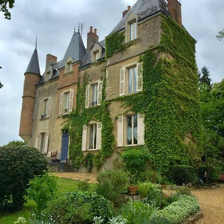 France Petit Château Loué Extérieur photo