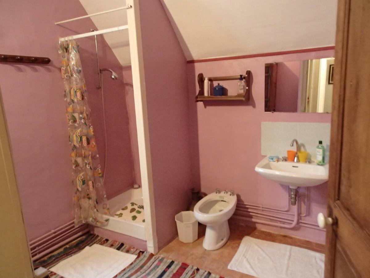 France Petit Château Loué Extérieur photo