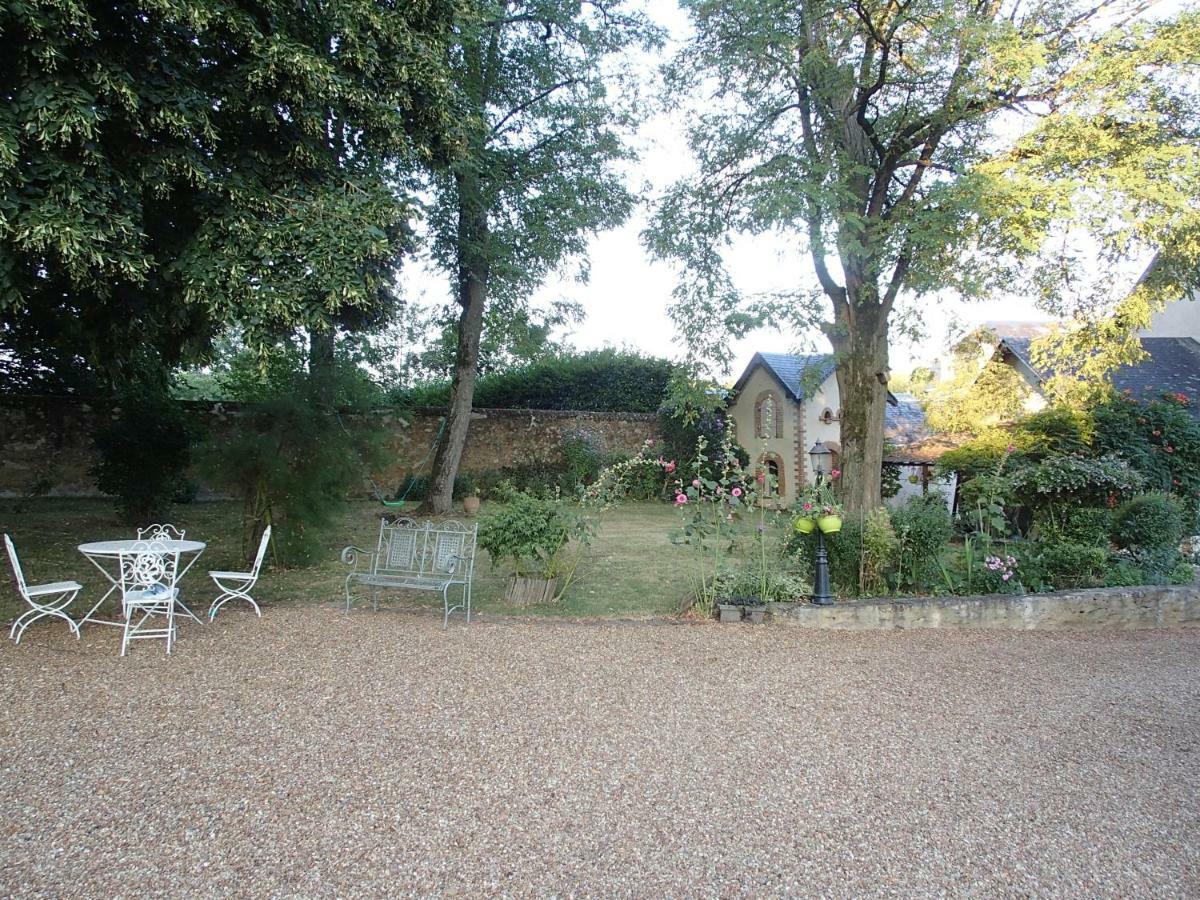 Appartement France Petit Château à Loué Extérieur photo